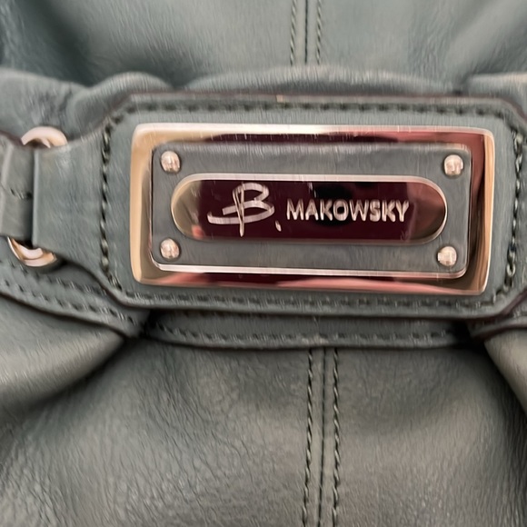 B Makowsky leather crossbody purse - Picture 4 of 17